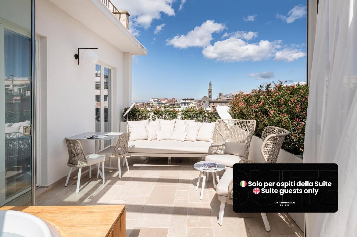 Le Terrazze Suites Bari Exterior foto